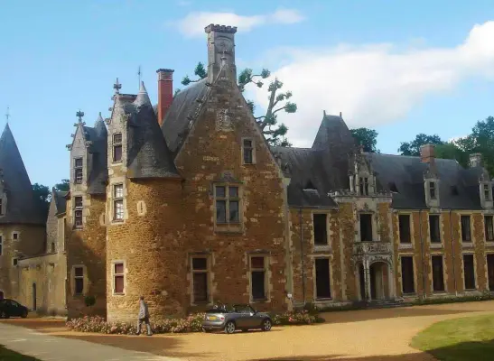Château Cheronne à Tuffé